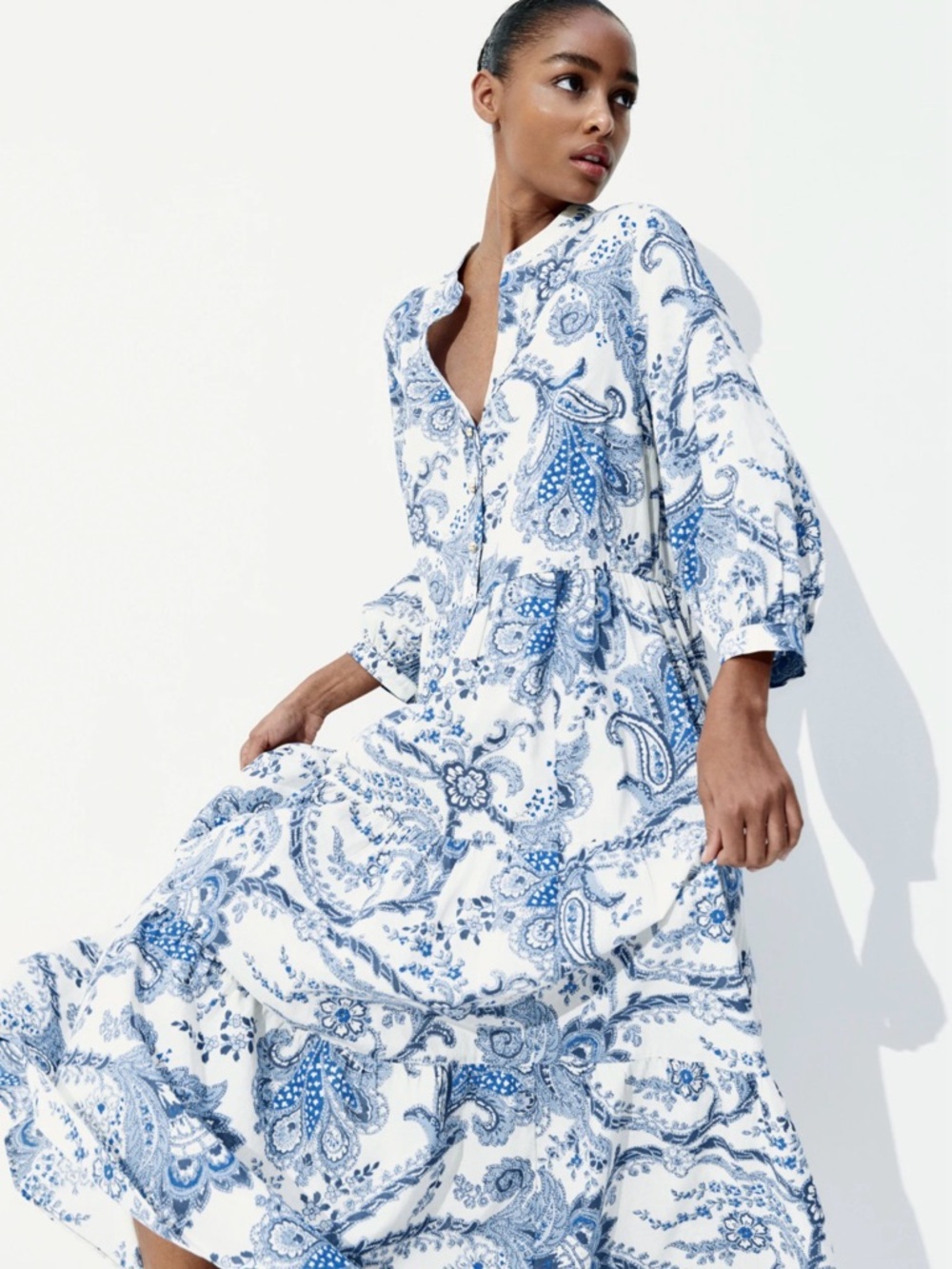NWT H&M Blue and White Paisley Maxi Dress